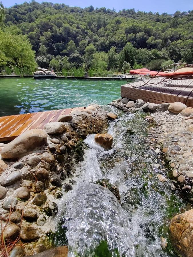L'Etang Des Cigales Apartment Uchaux Екстериор снимка
