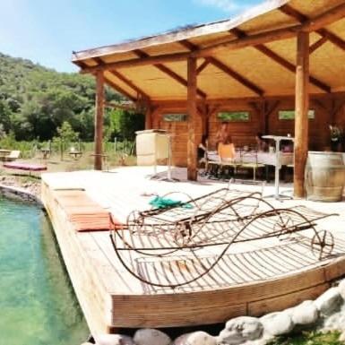 L'Etang Des Cigales Apartment Uchaux Екстериор снимка