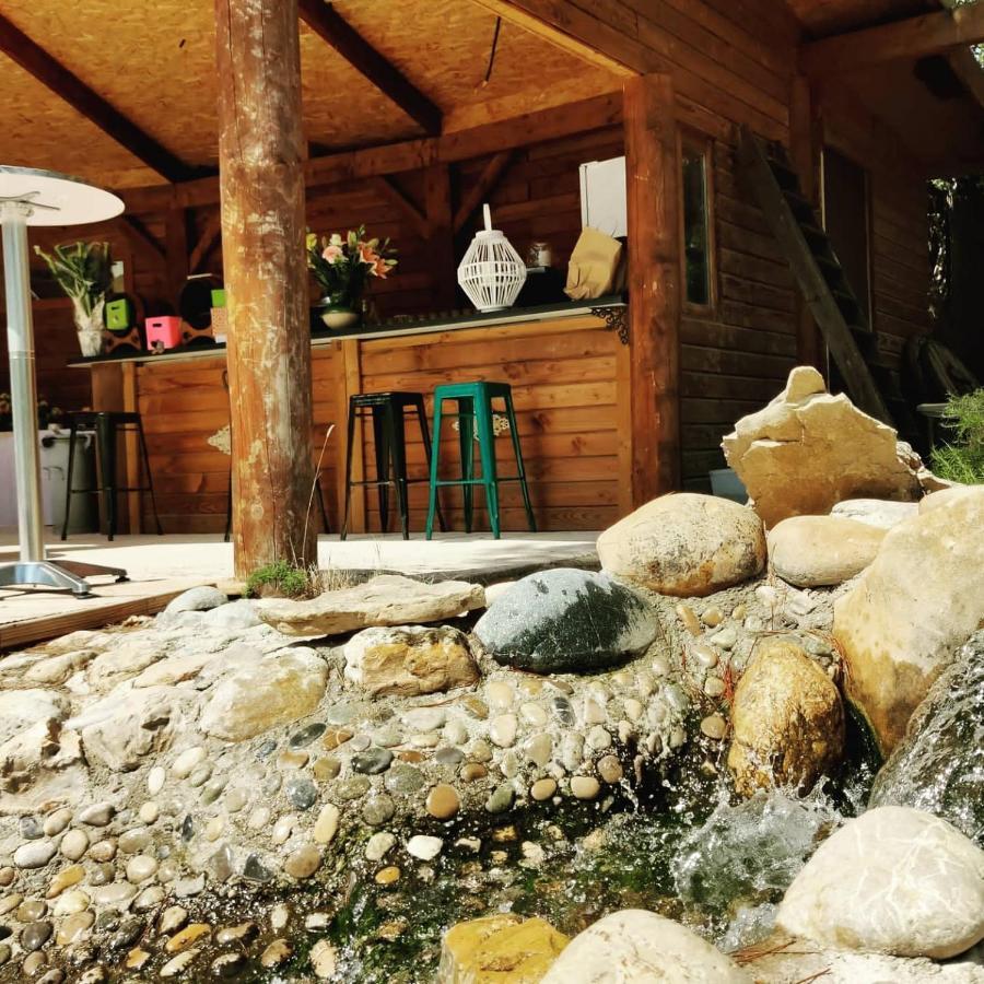 L'Etang Des Cigales Apartment Uchaux Екстериор снимка